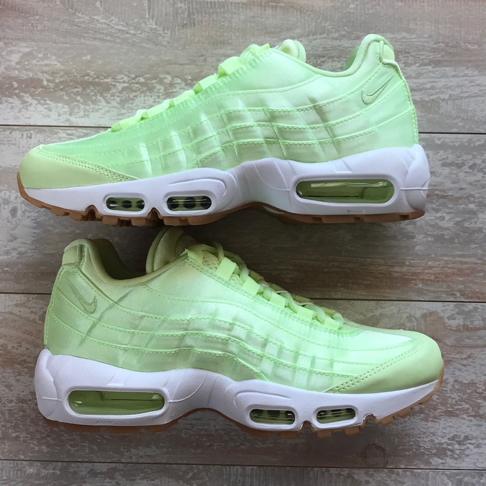 NWTNike Air Max 95 Rare satin - Picture 7 of 8
